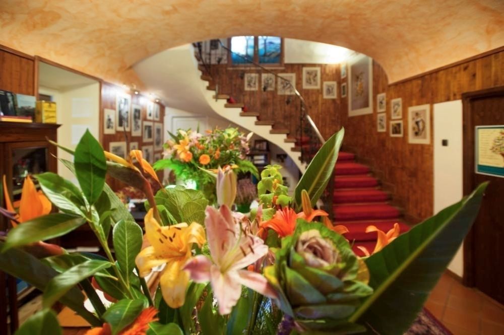 Felicin - Ristorante Albergo "Dimora Storica" Monforte dʼAlba Exterior foto