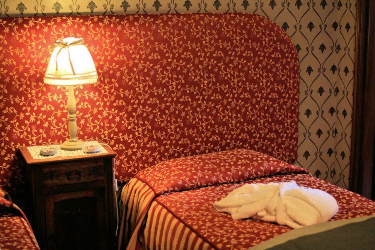 Felicin - Ristorante Albergo "Dimora Storica" Monforte dʼAlba Exterior foto